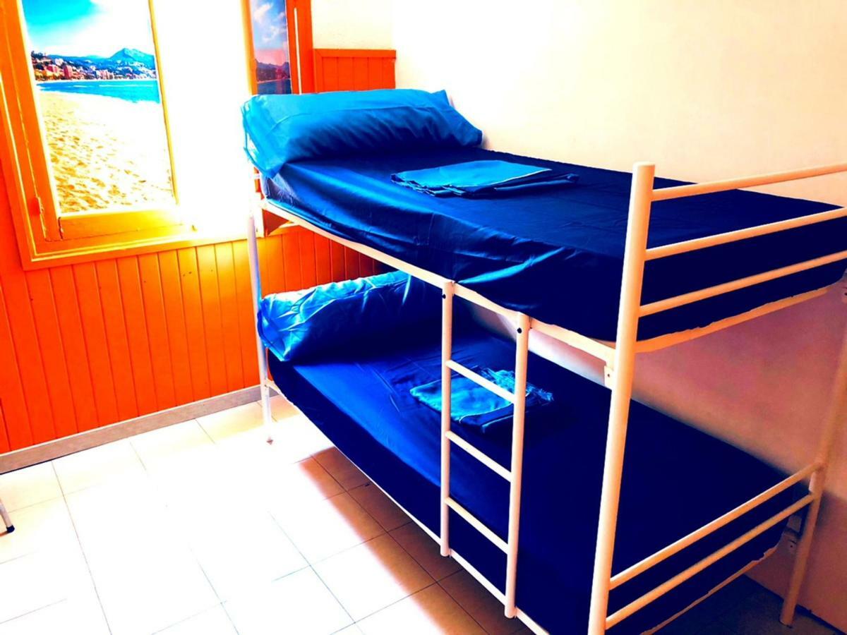 Larios Cool Hostel Malaga Ngoại thất bức ảnh